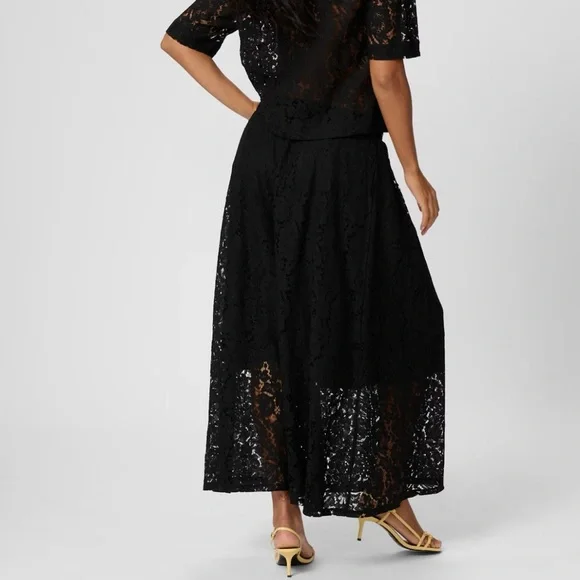 NWT KAFFE KAnomi Lace Skirt Size Medium (Danish 38) Elastic Waist Half Lining - Picture 3 of 15